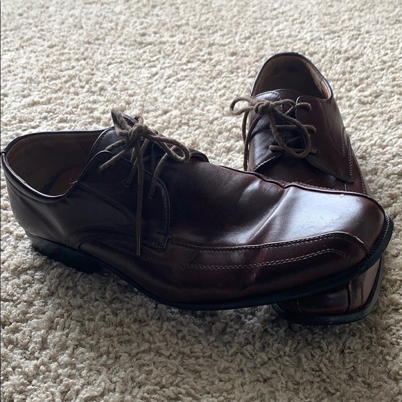 Brown dresss shoes - Picture 3 of 3